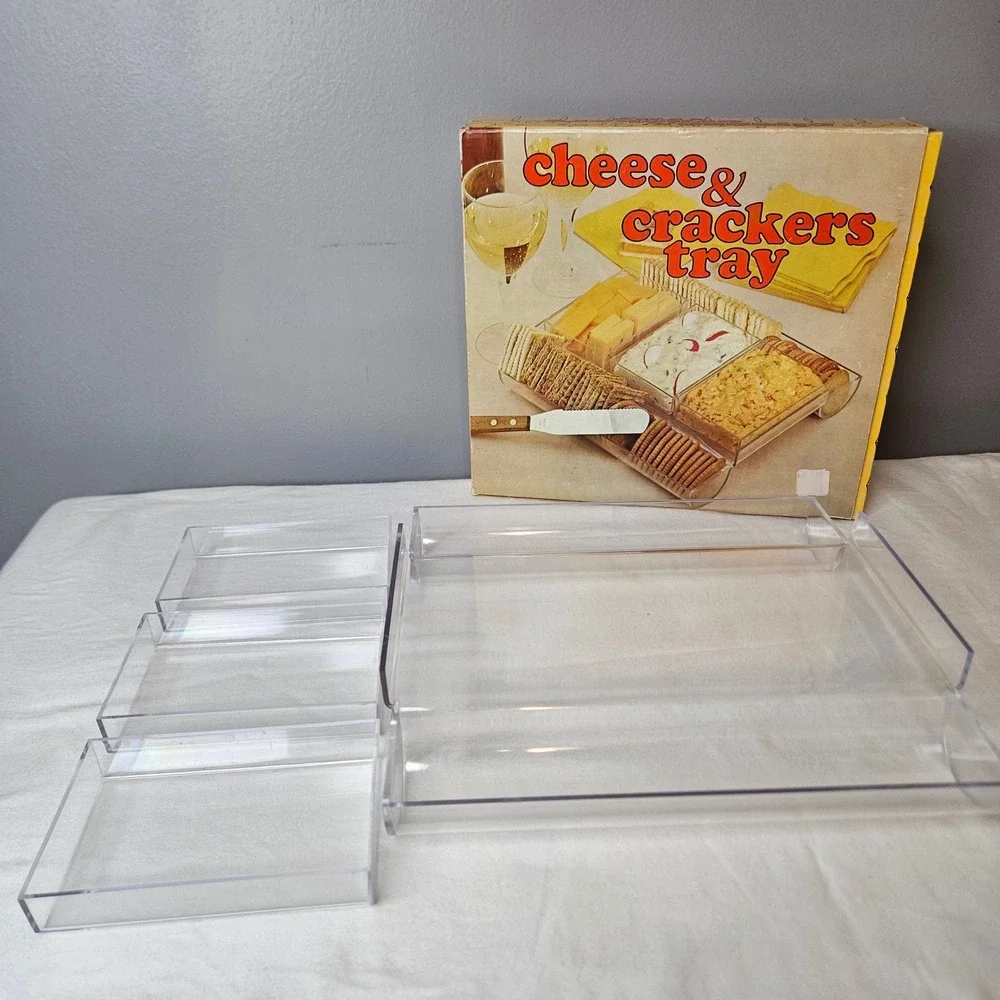 Vintage B and E Sales Clear Acrylic Cheese Crackers Meat Serving Tray MCM 703296